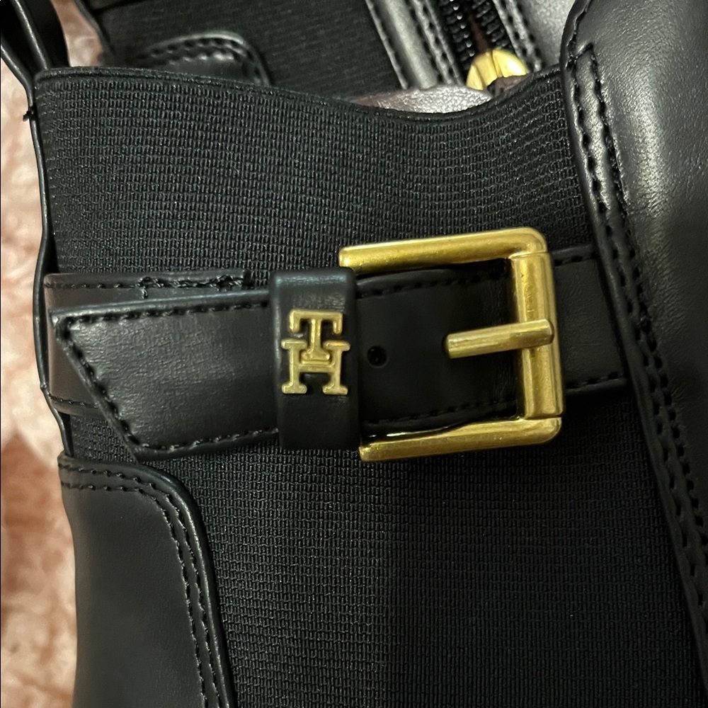 Tommy Hilfiger Brand New Ankle Boots - Picture 2 of 7